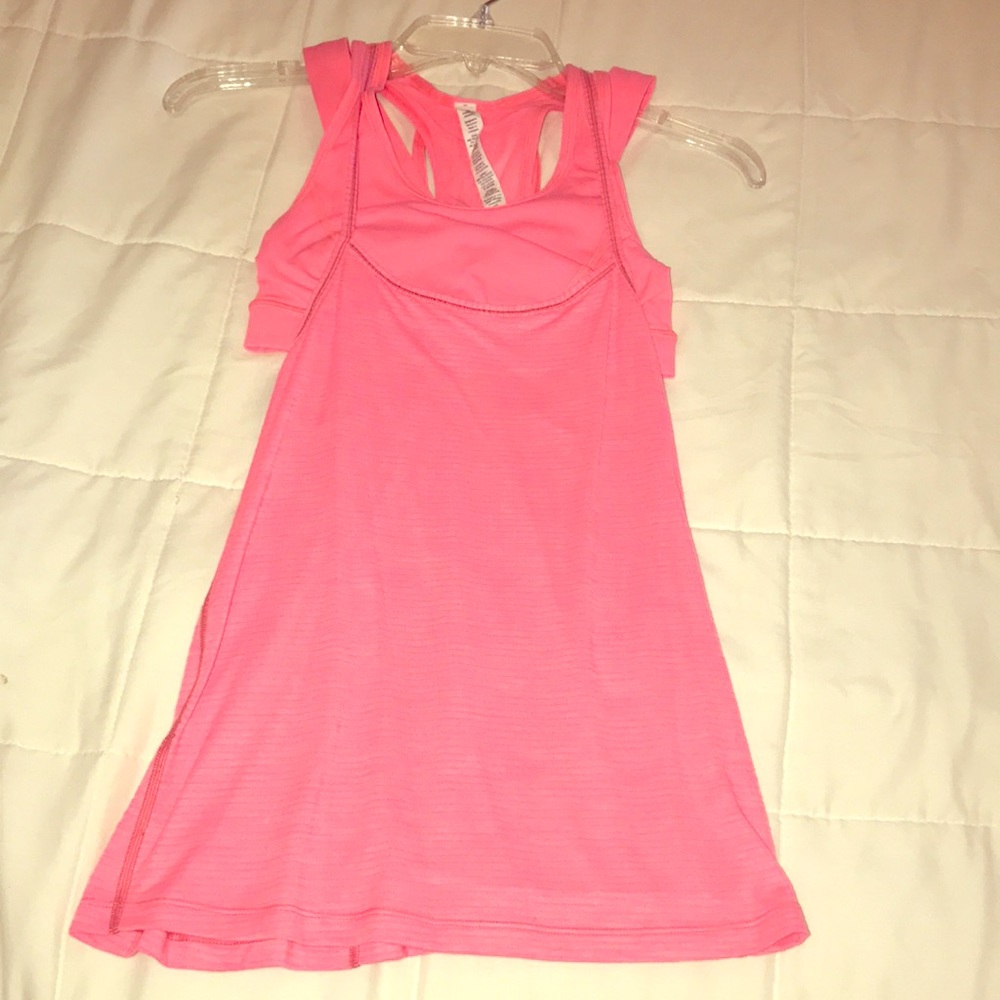 Lululemon tank size 2